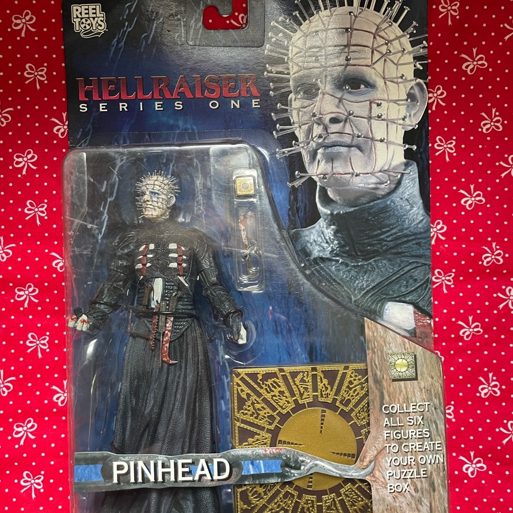 Hellraiser Pin head figure.